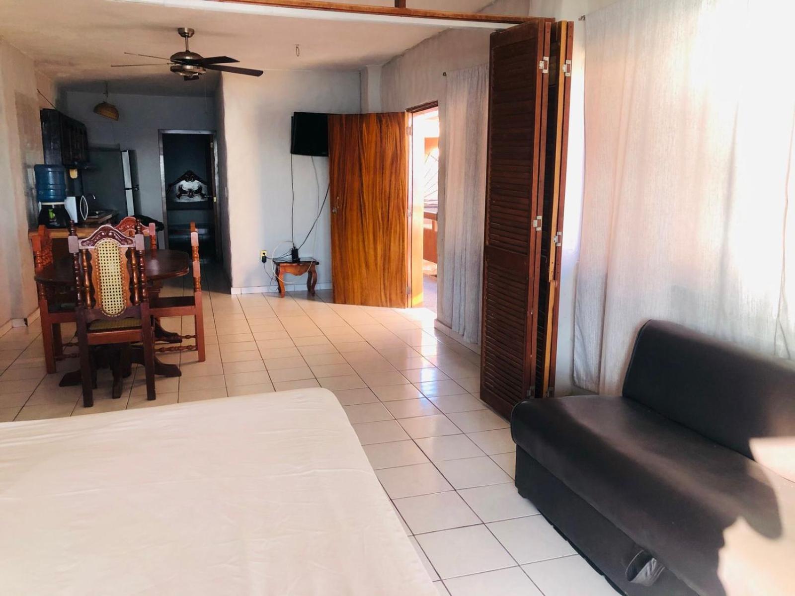 Playa Suites Mazatlán Habitación foto